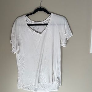 American Eagle White V Neck
